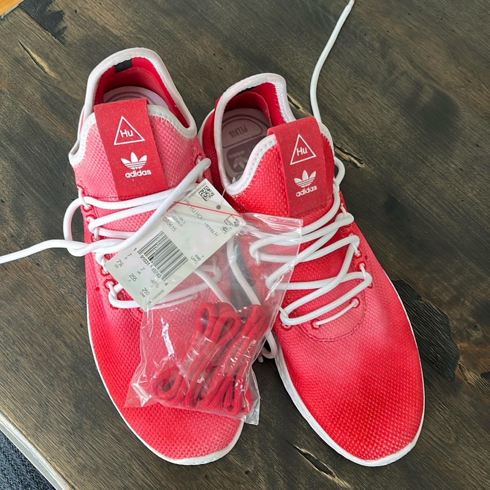 HPAdidas by Pharrell Williams size 7.5